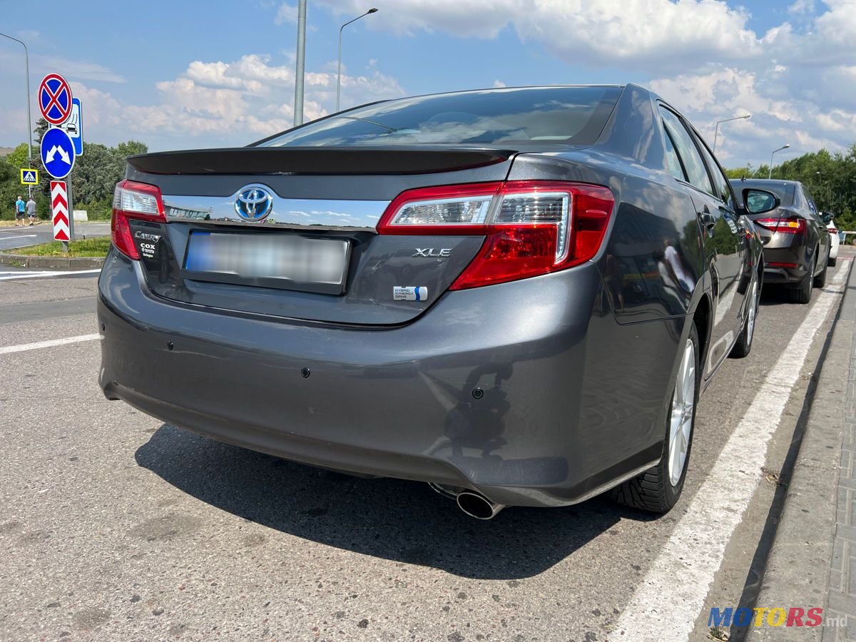 2013' Toyota Camry photo #4