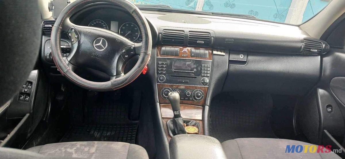 2004' Mercedes-Benz C-Class photo #6