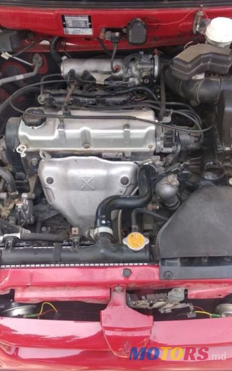 1999' Mitsubishi Space Star photo #2