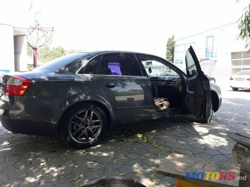2001' Audi A4 photo #1