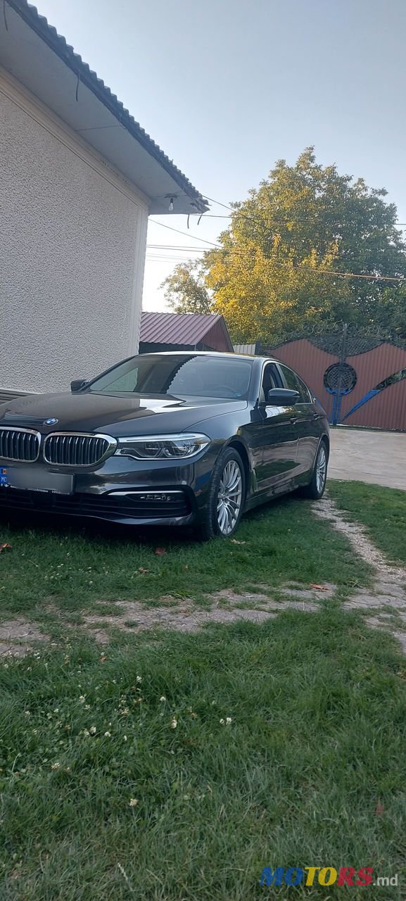 2018' BMW 5 Series photo #2