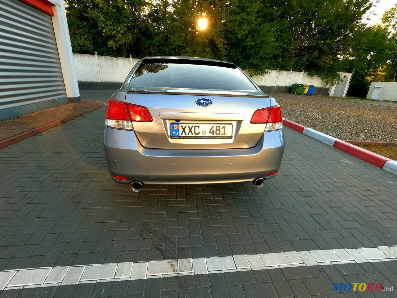 2010' Subaru Legacy photo #6