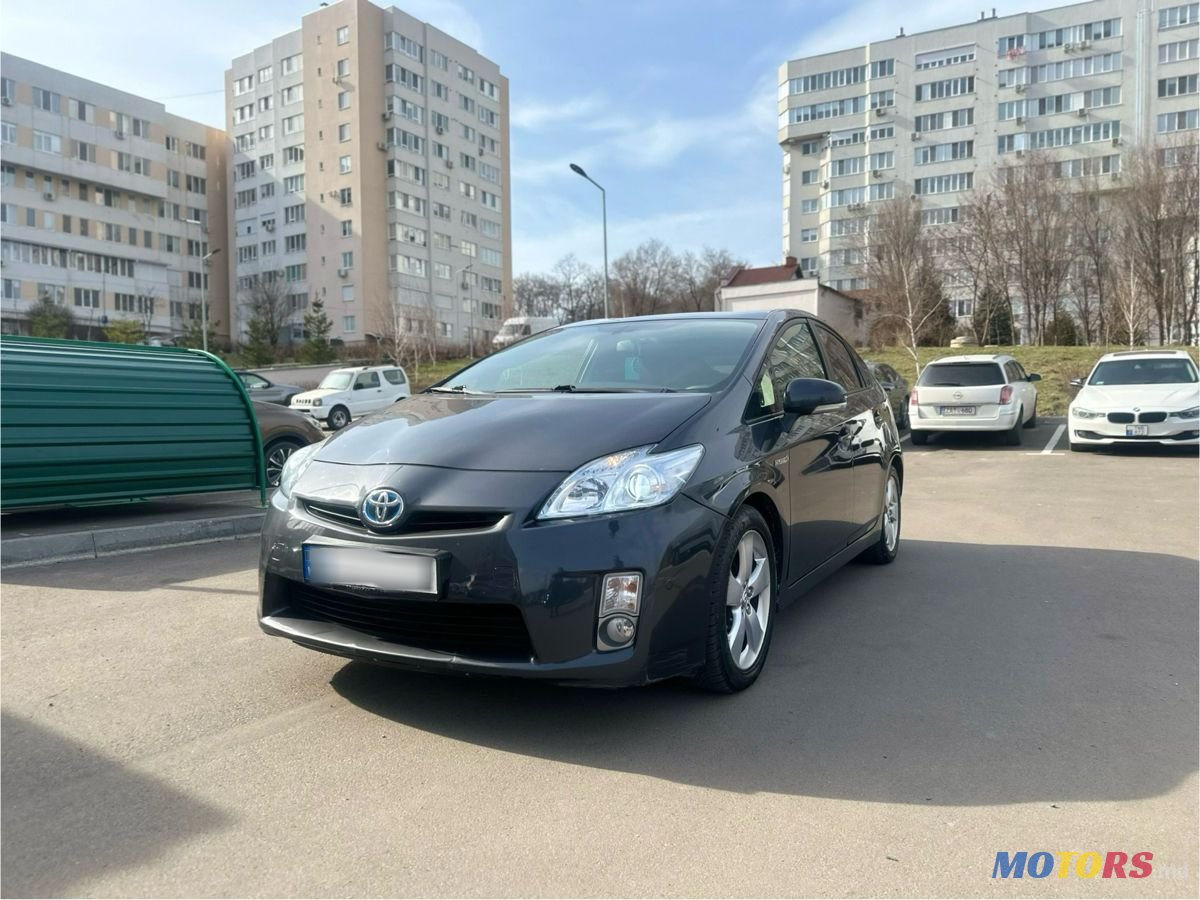 2011' Toyota Prius photo #5