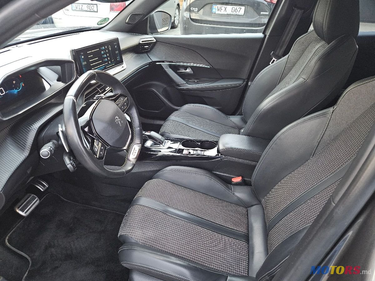 2022' Peugeot 2008 photo #5