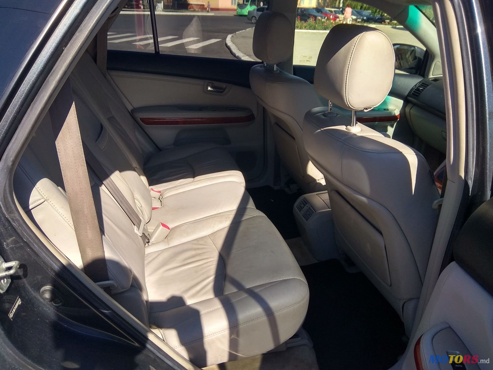 2004' Lexus RX 300 photo #6