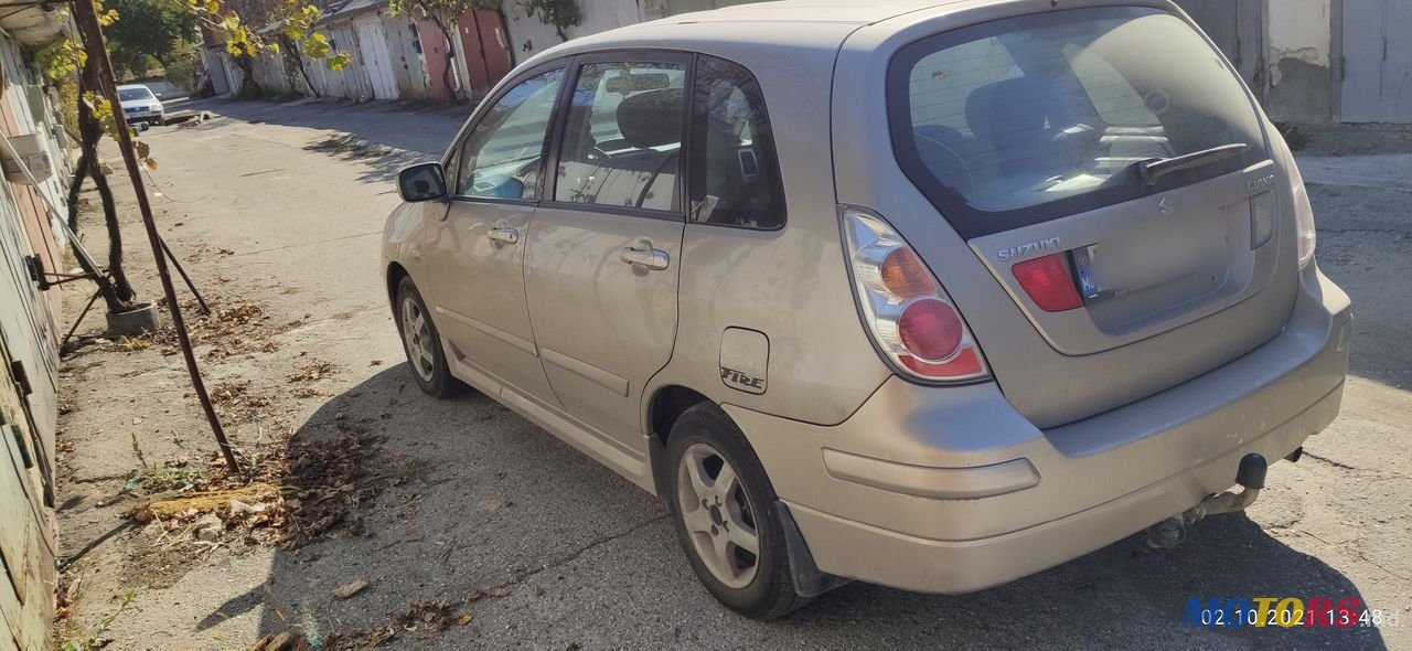 2005' Suzuki Liana photo #3