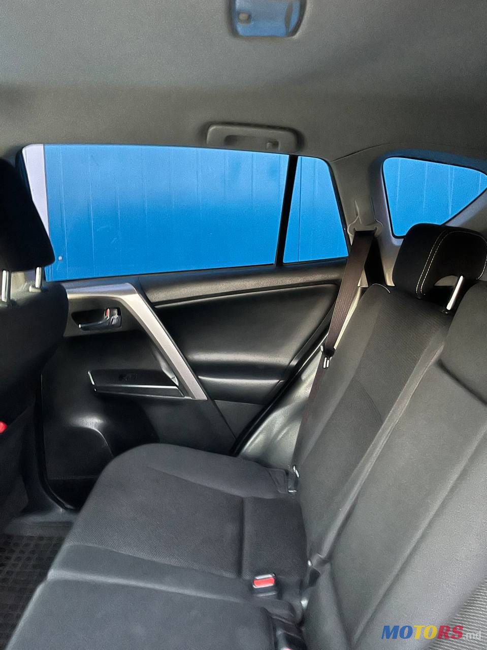 2016' Toyota RAV4 photo #5