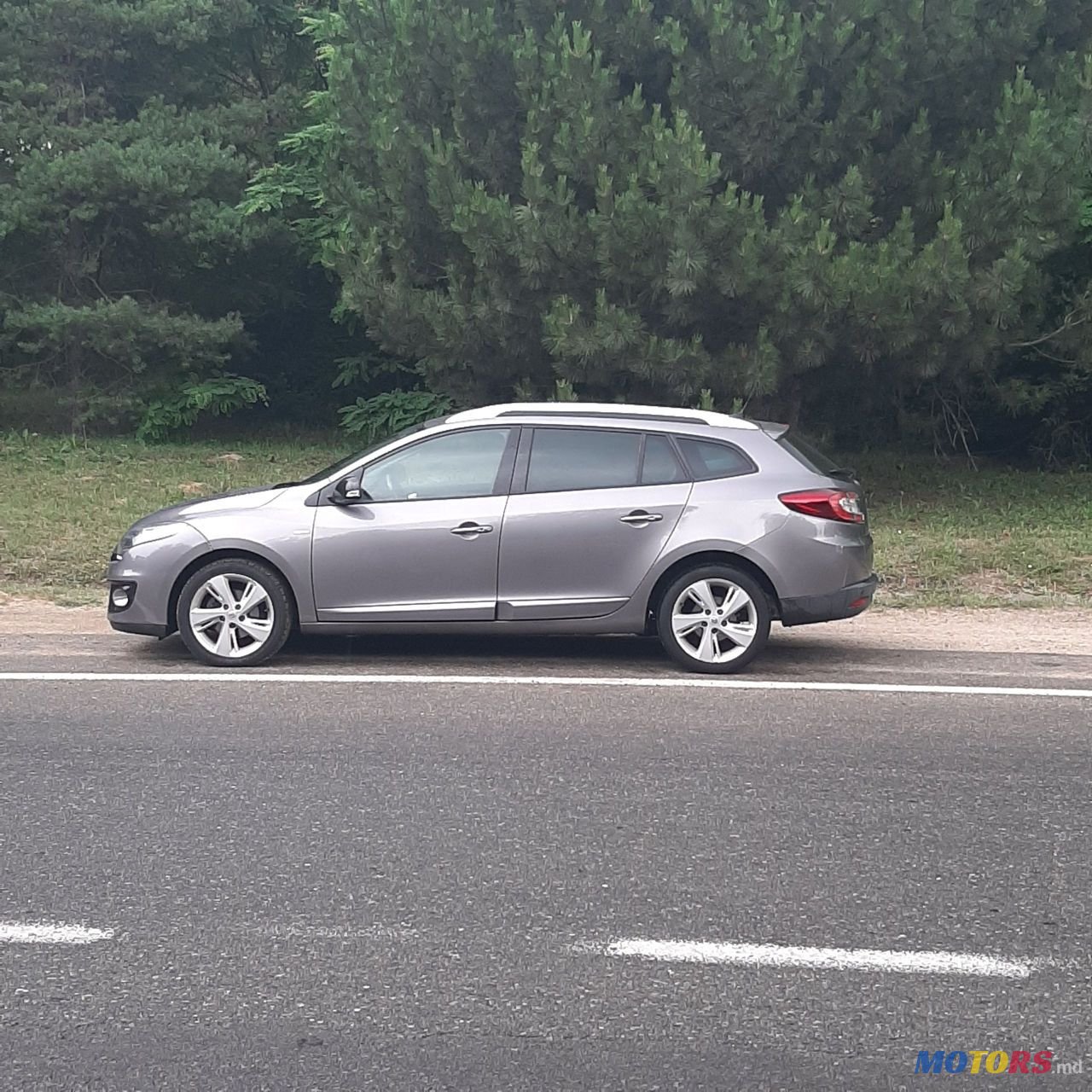 2013' Renault Megane photo #3