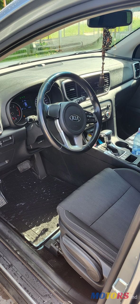 2020' Kia Sportage photo #5