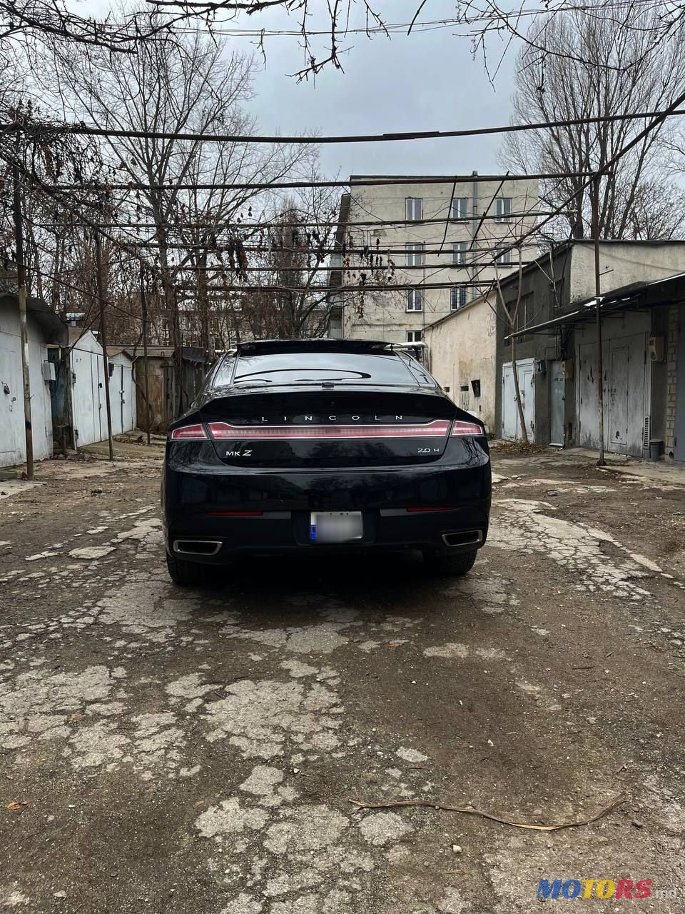 2013' Lincoln MKZ photo #4
