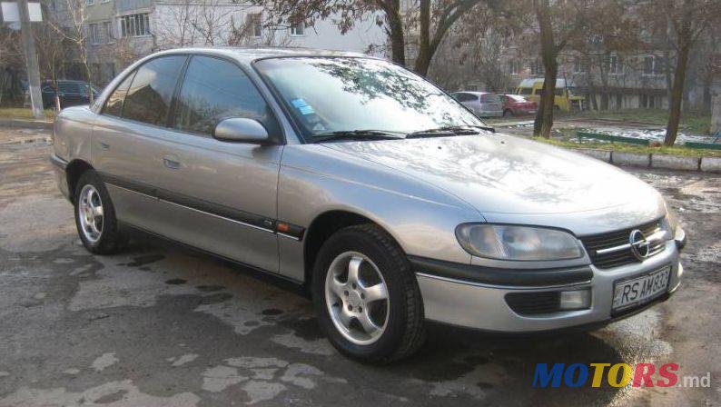 1995' Opel Omega photo #2
