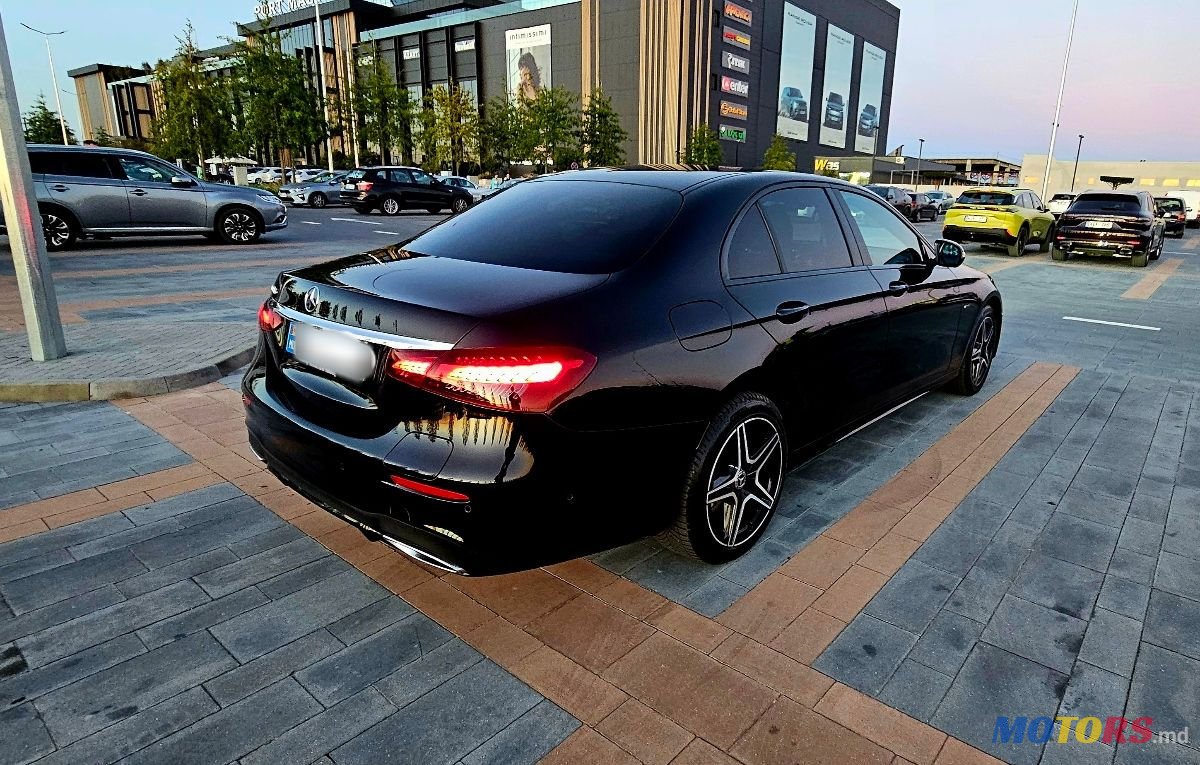 2021' Mercedes-Benz E-Class photo #4