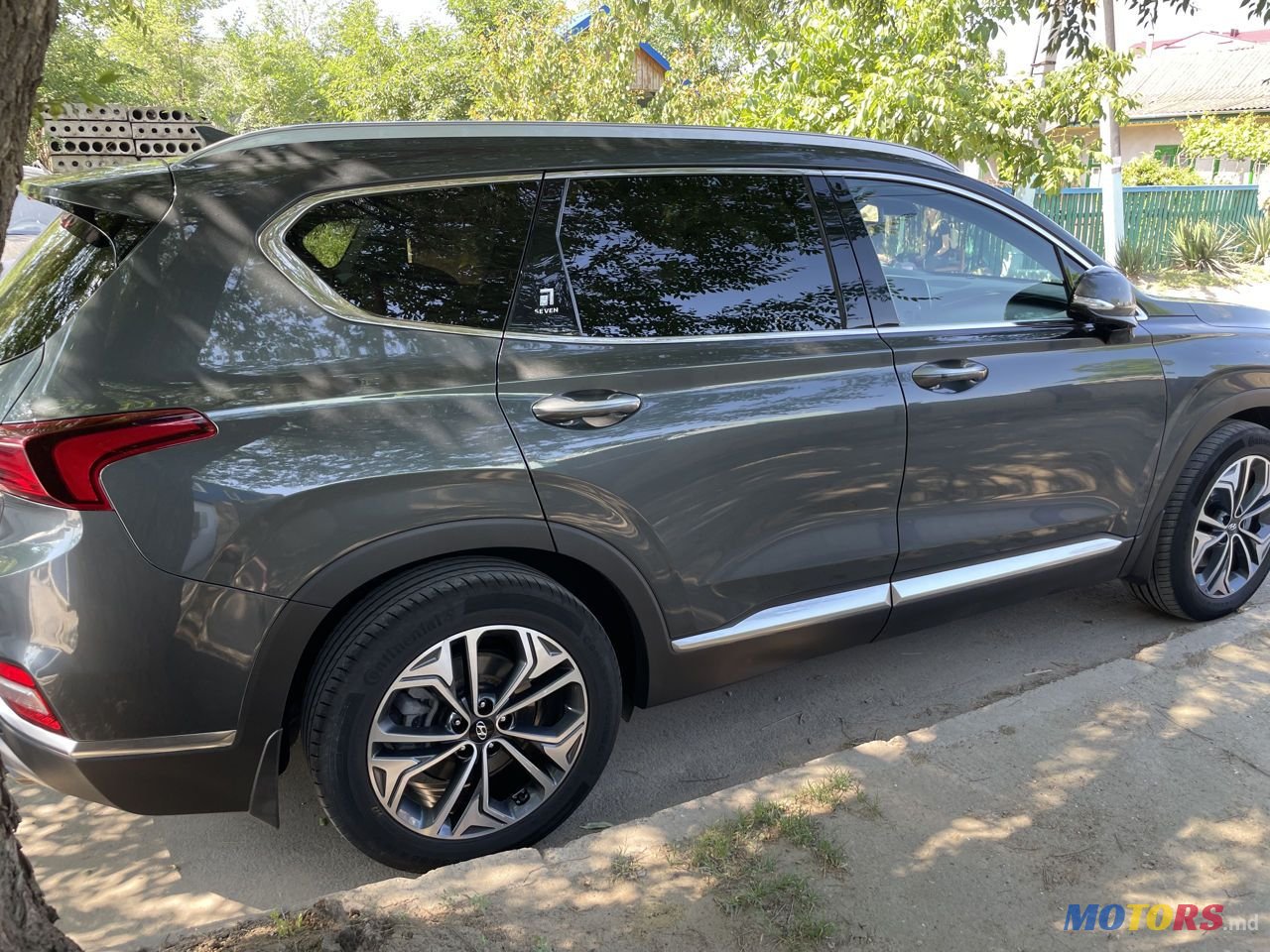 2019' Hyundai Santa Fe photo #2