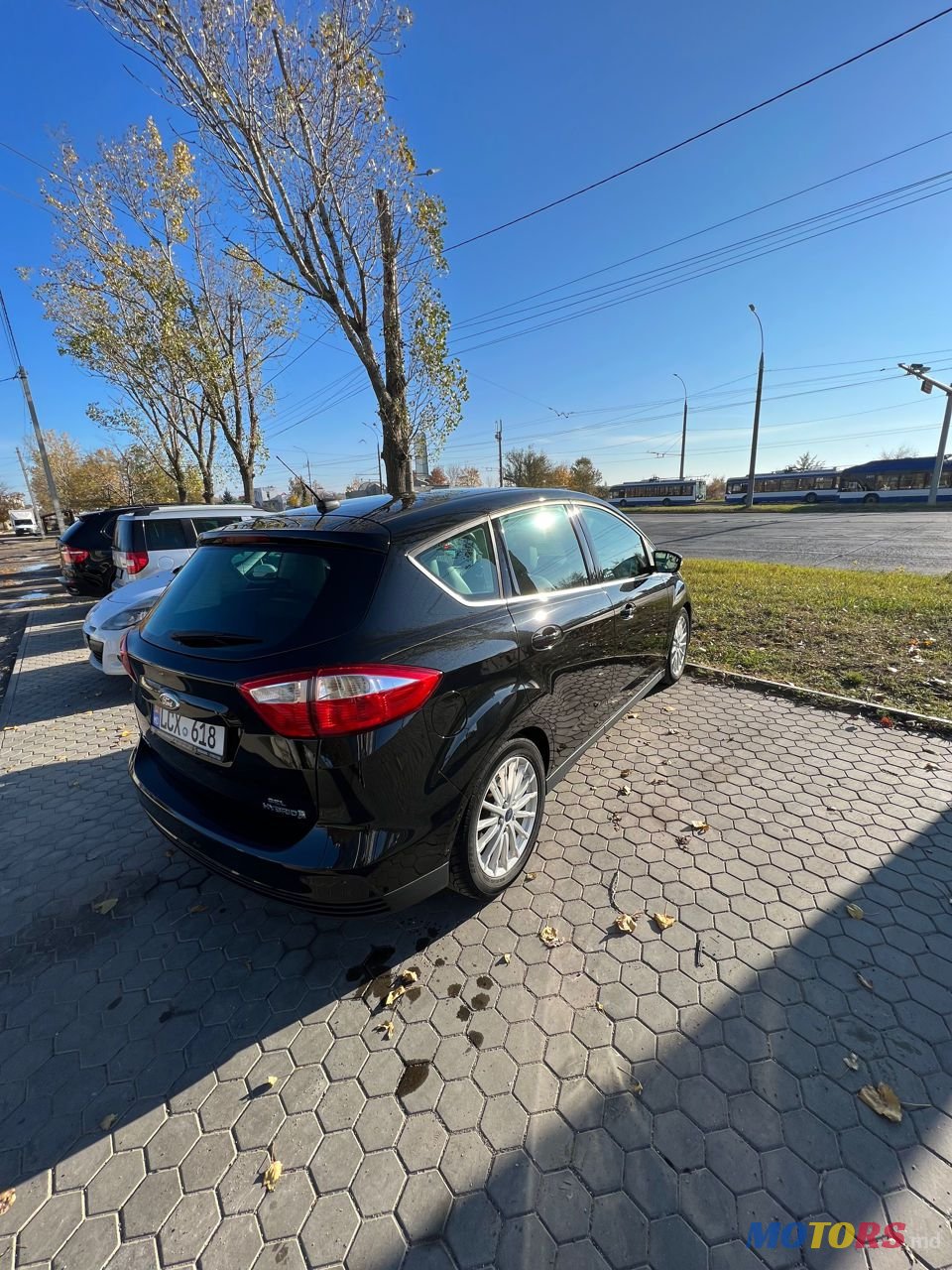 2013' Ford C-MAX photo #4