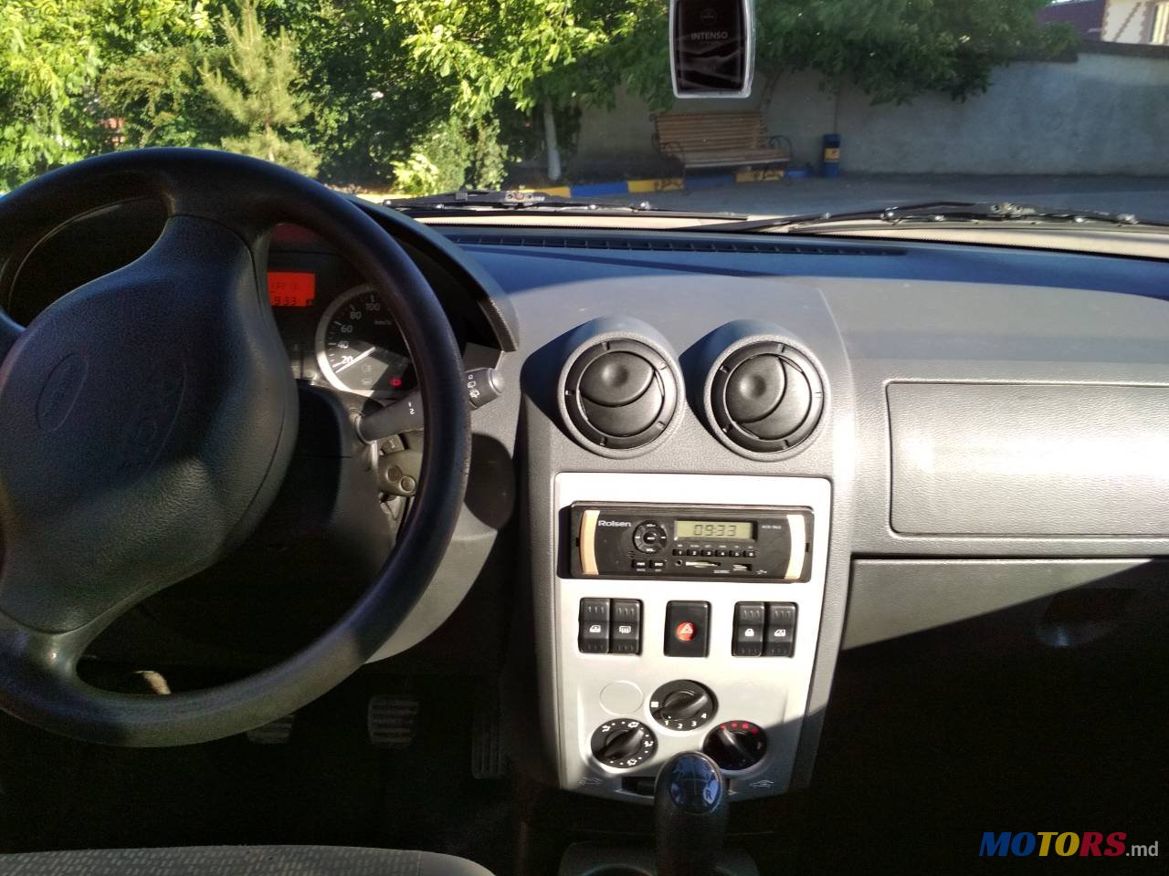 2007' Dacia Logan photo #7