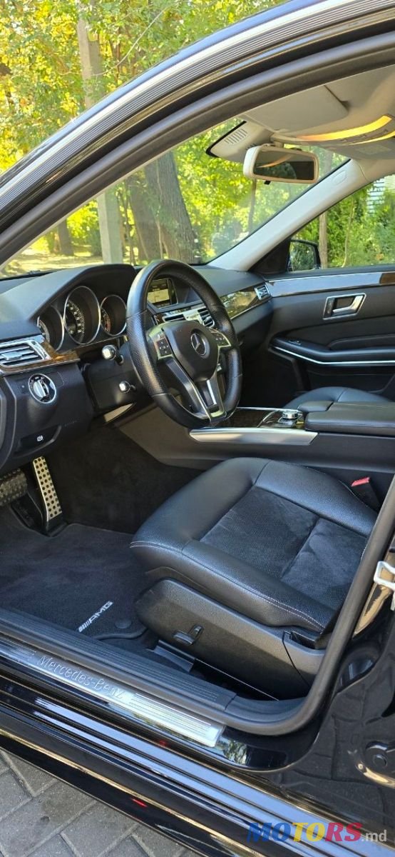 2013' Mercedes-Benz E-Class photo #6