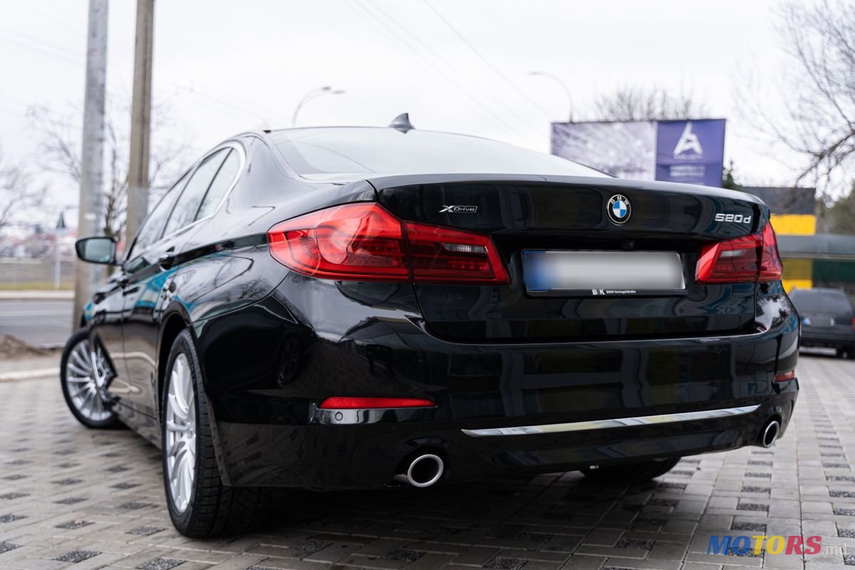 2018' BMW 5 Series photo #3