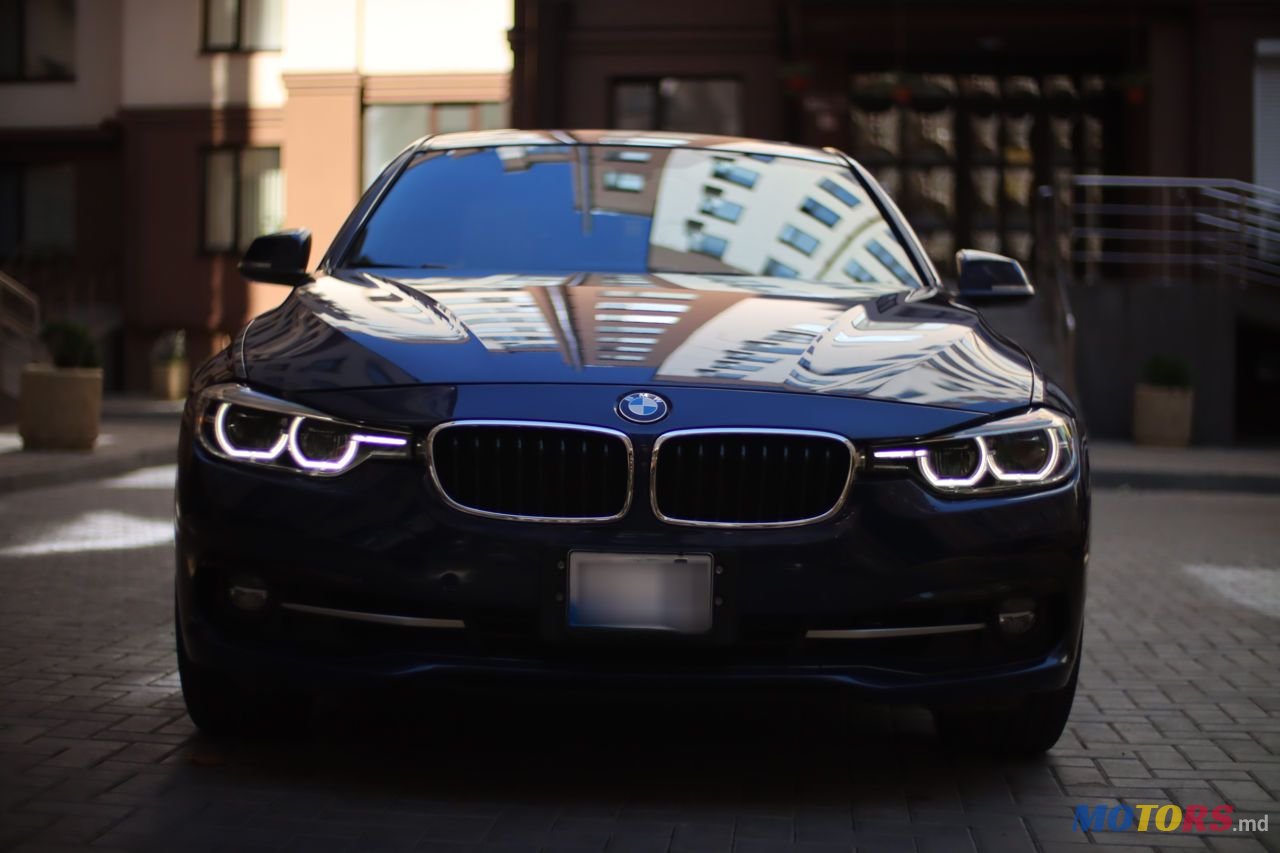 2017' BMW 3 Series photo #1