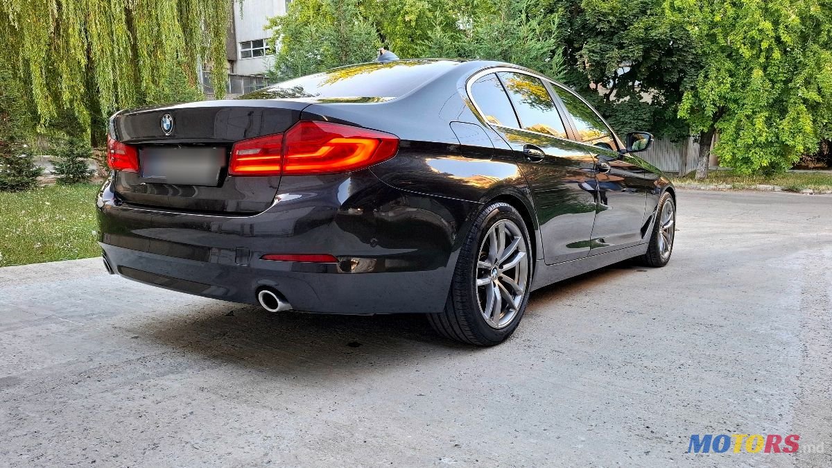 2018' BMW 5 Series photo #6