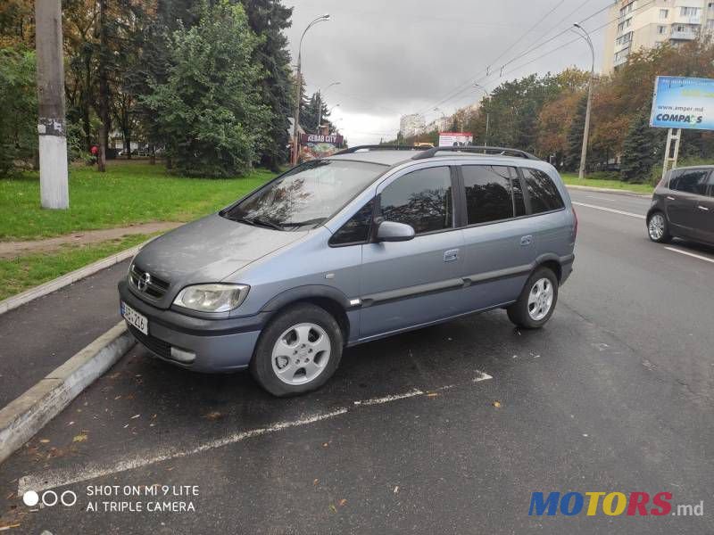 2004' Opel Zafira photo #2