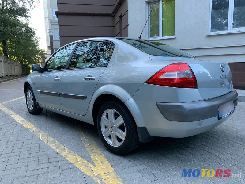 2004' Renault Megane photo #5