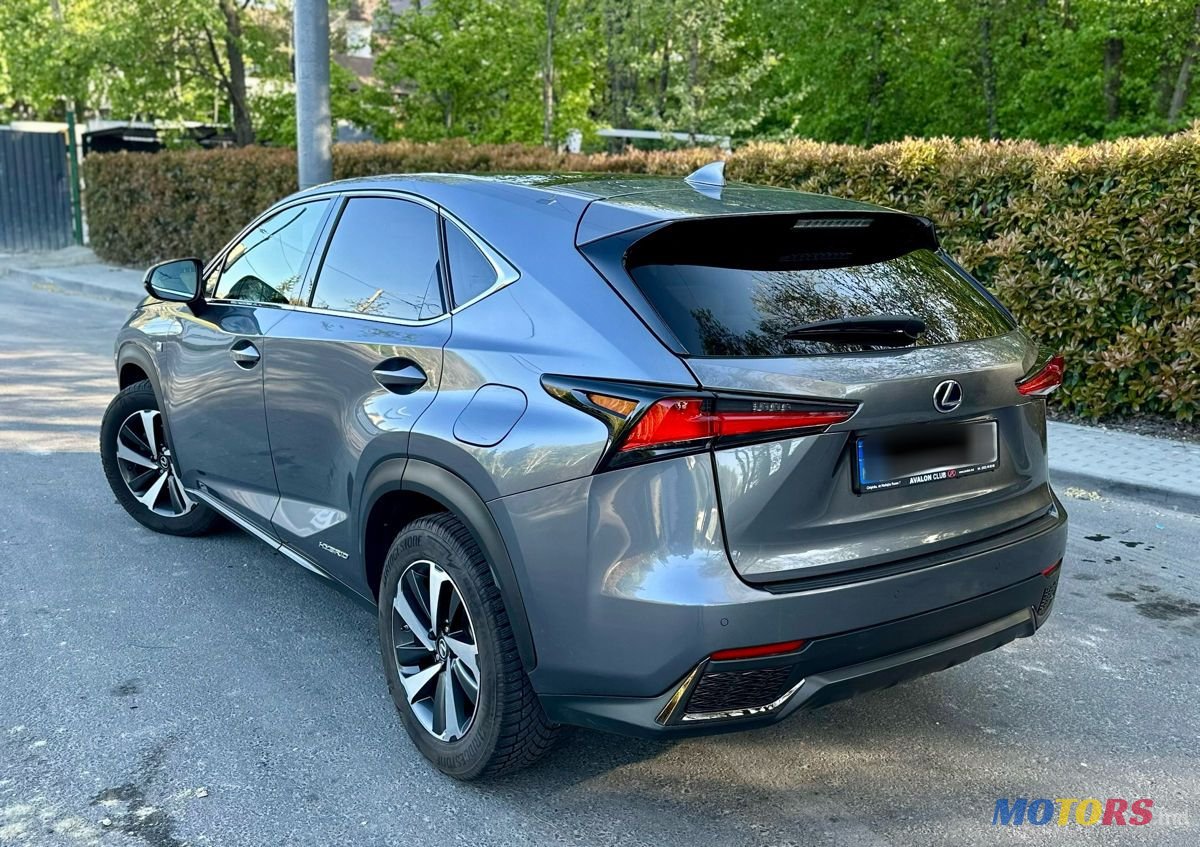 2017' Lexus Nx Series photo #3