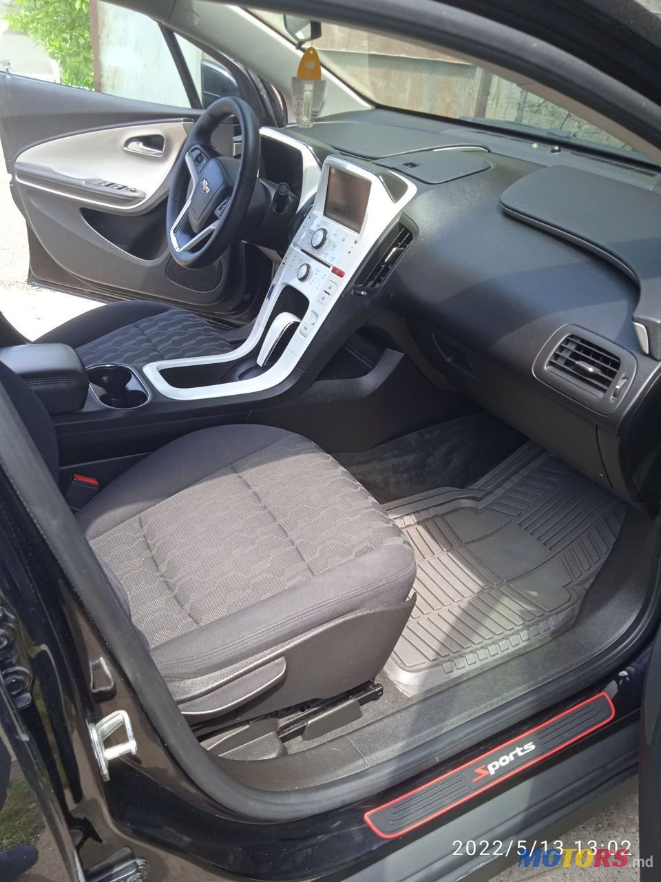 2013' Chevrolet Volt photo #5