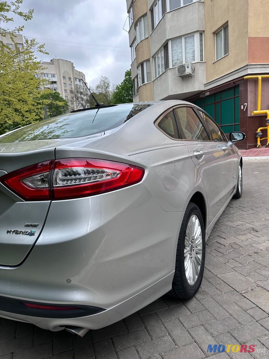 2013' Ford Fusion photo #5