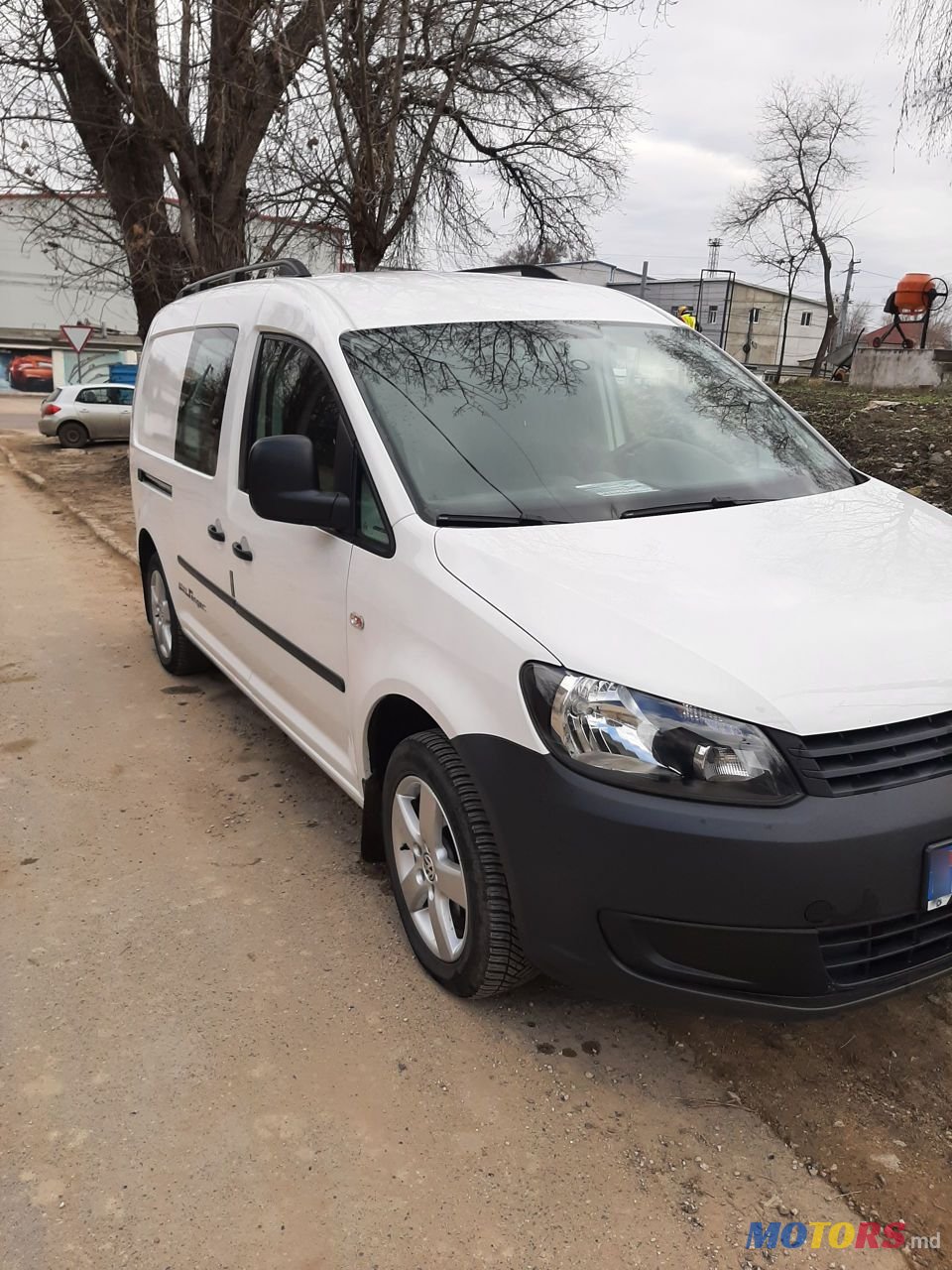 2015' Volkswagen Caddy photo #6
