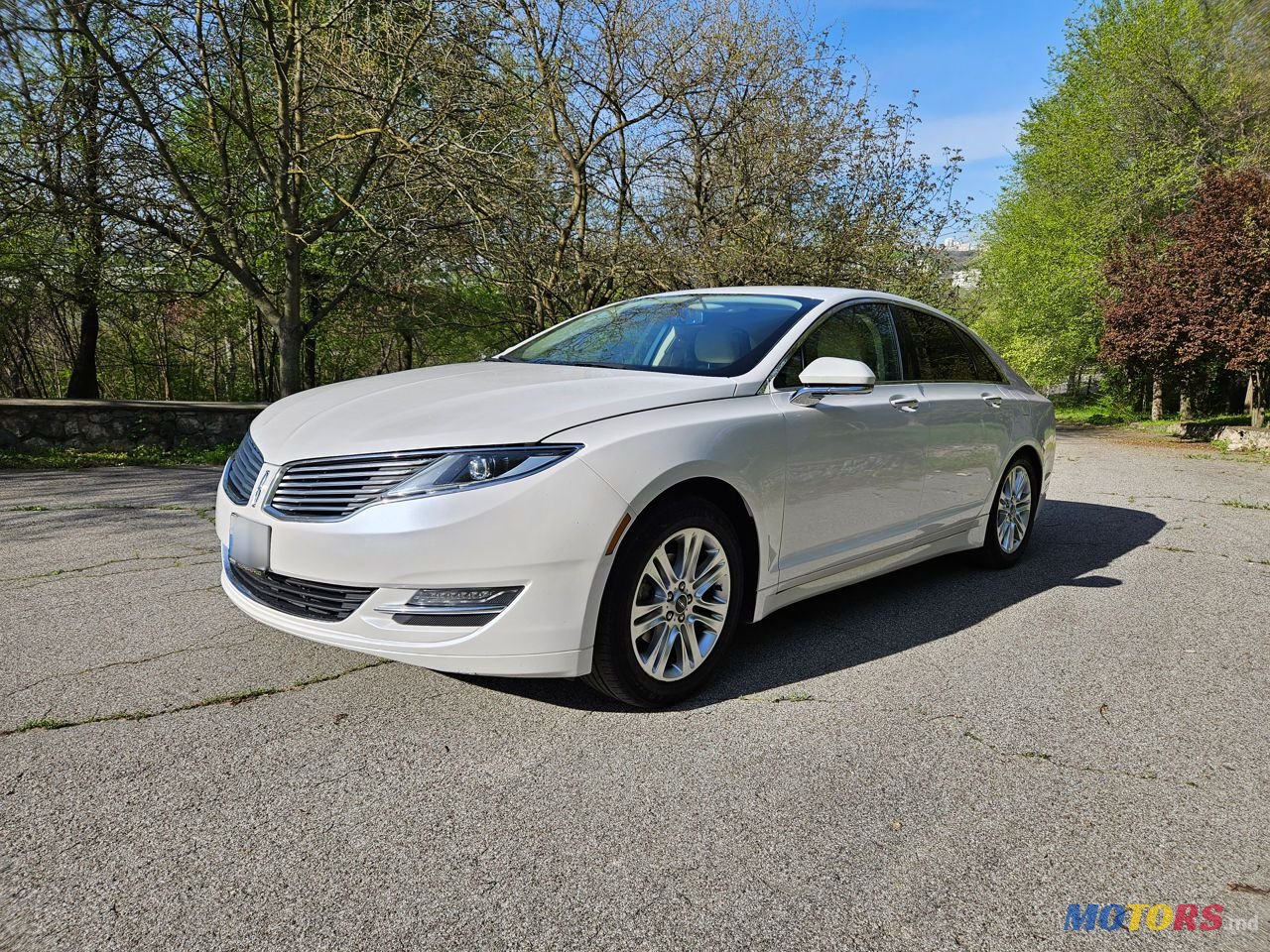 2014' Lincoln MKZ photo #1