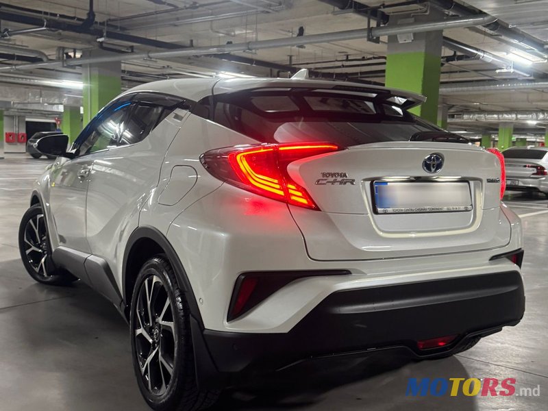 2018' Toyota C-HR photo #6