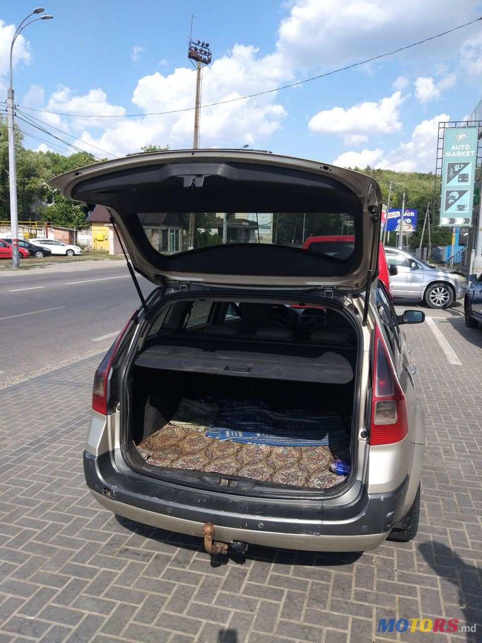 2006' Renault Megane photo #3