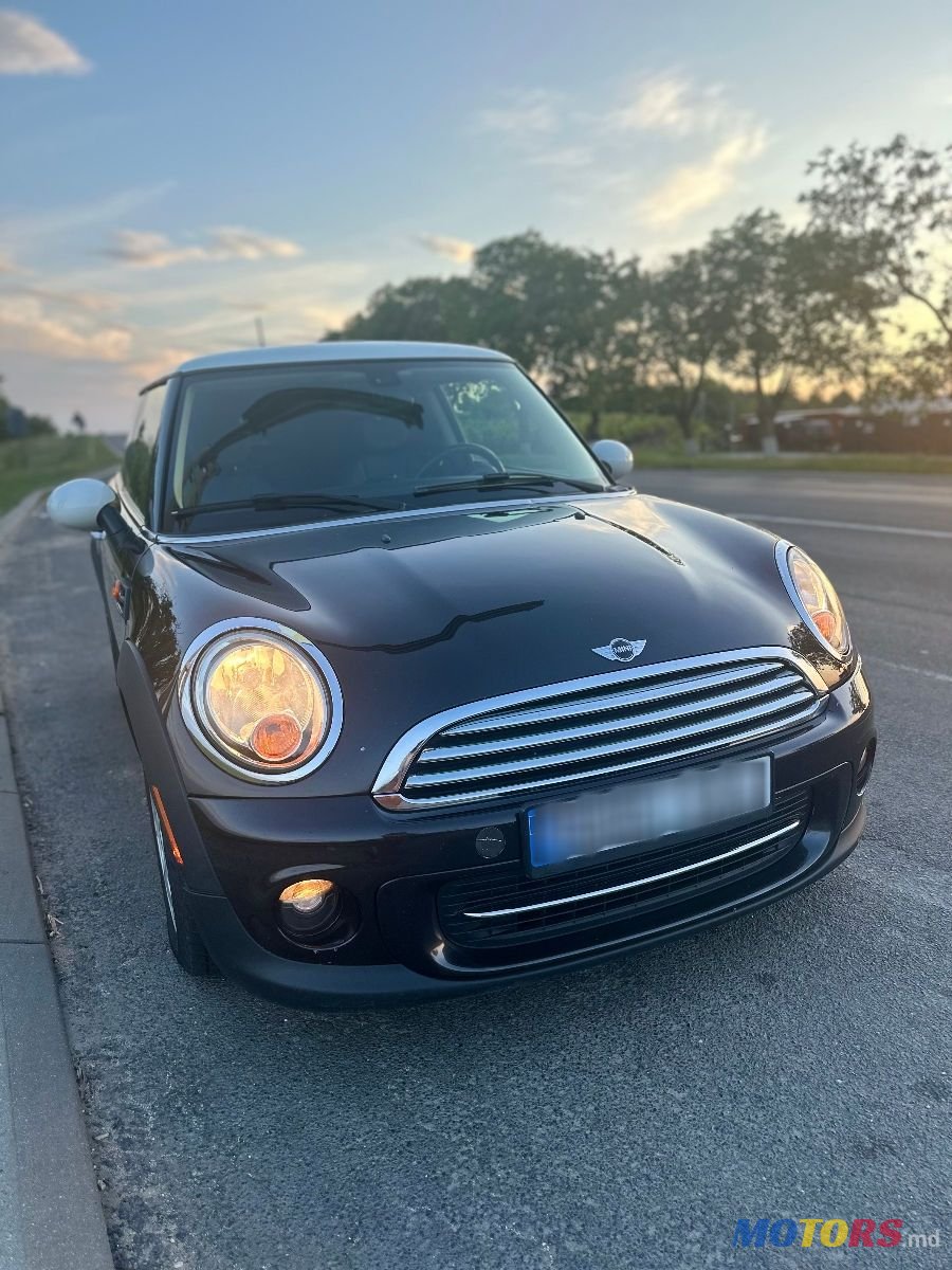 2013' MINI Cooper photo #3