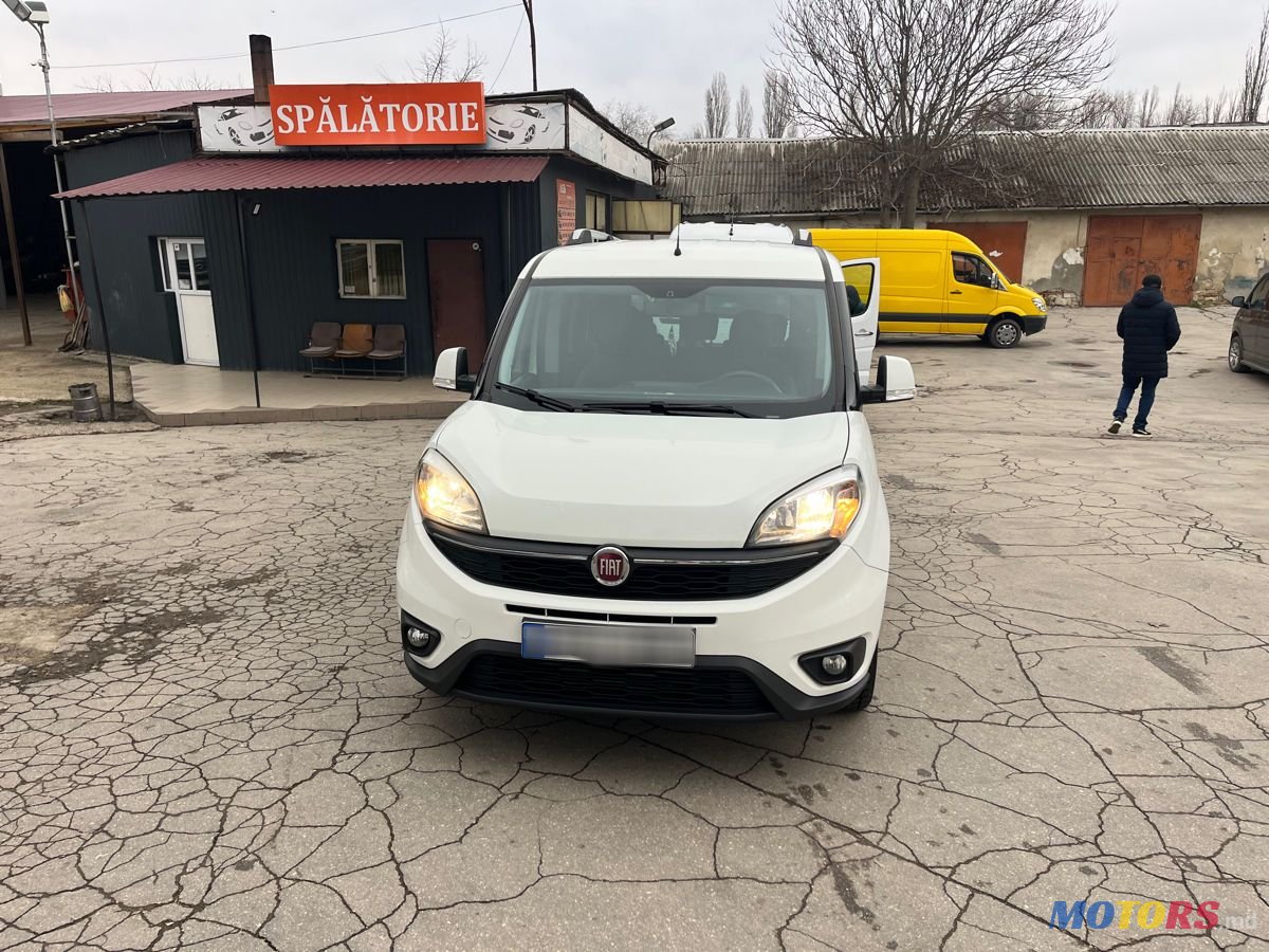 2015' Fiat Doblo photo #2