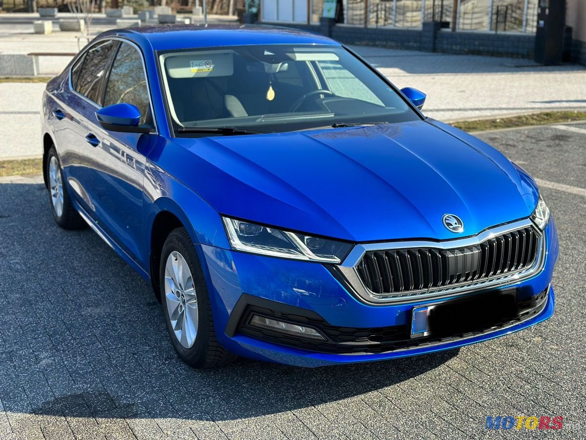 2020' Skoda Octavia photo #2