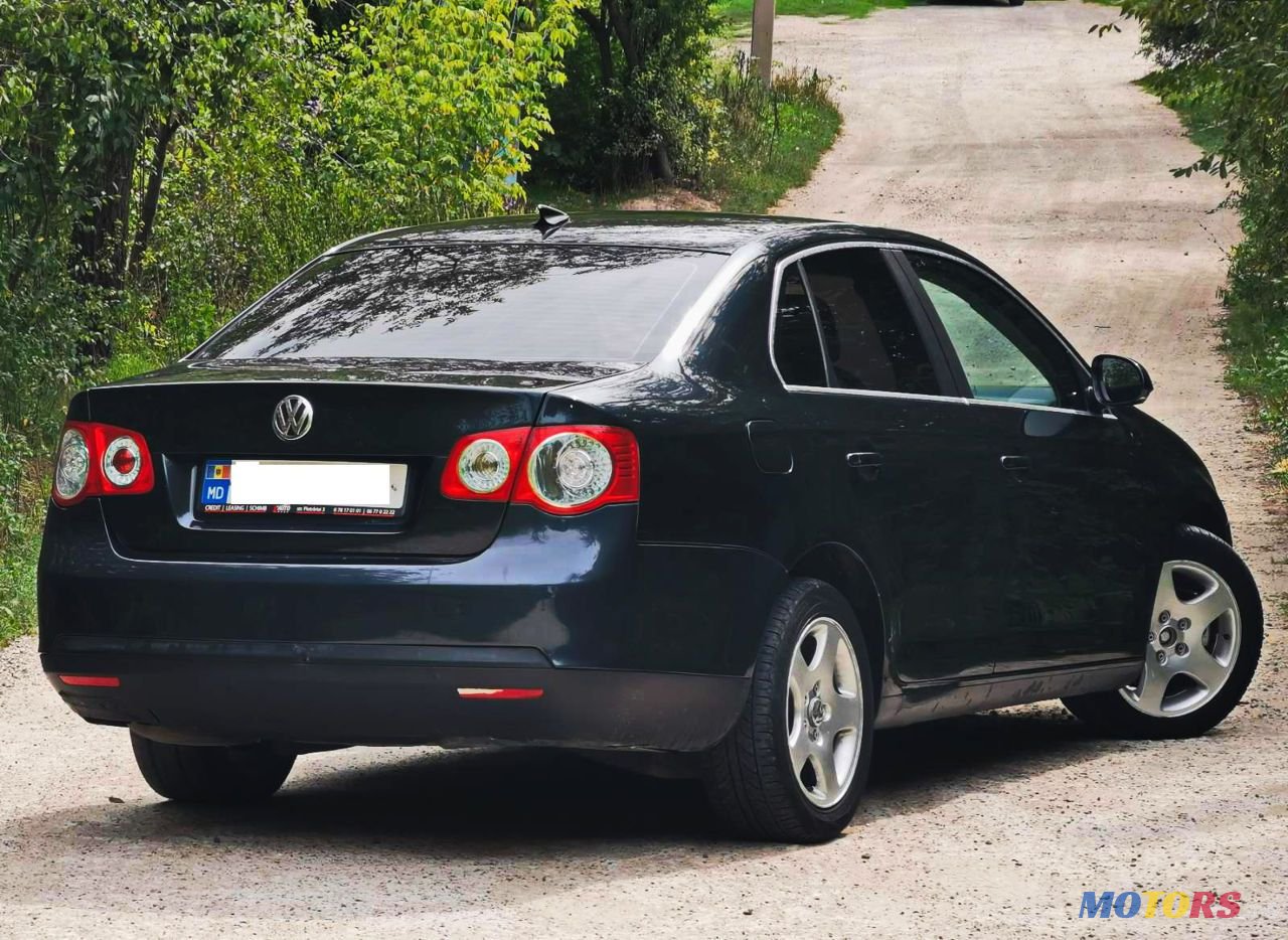 2007' Volkswagen Jetta photo #3