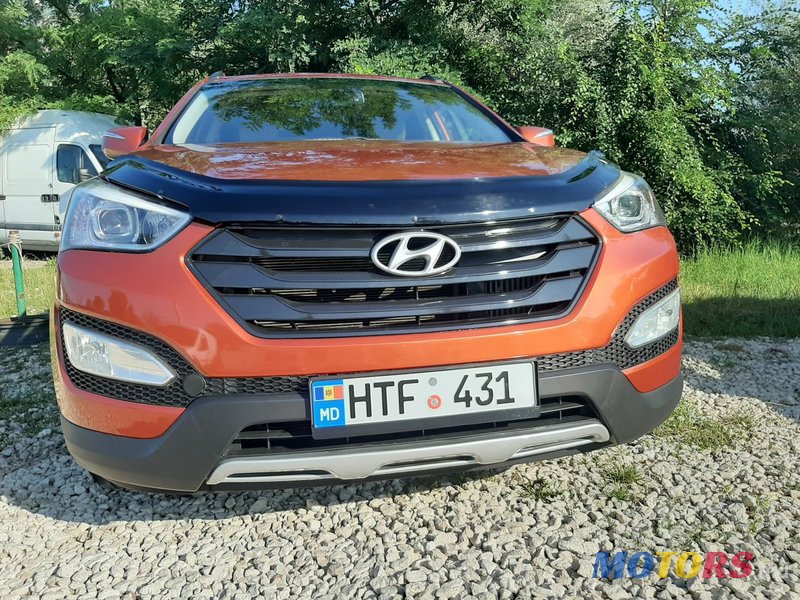 2014' Hyundai Santa Fe photo #1