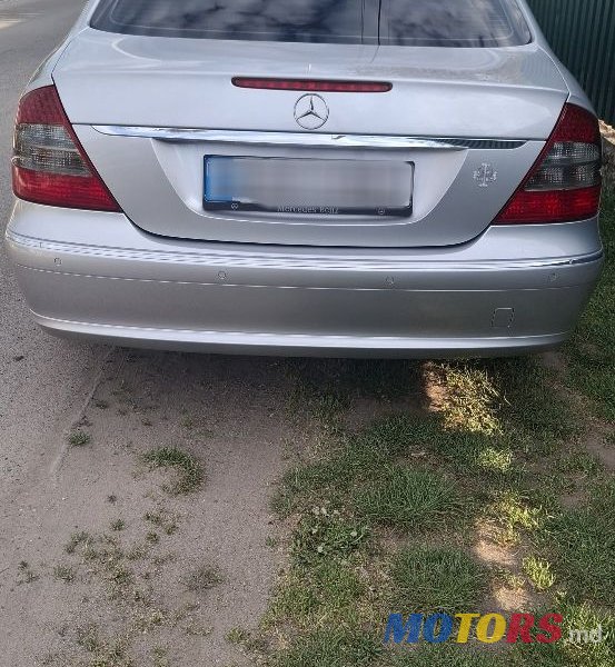 2007' Mercedes-Benz E-Class photo #2