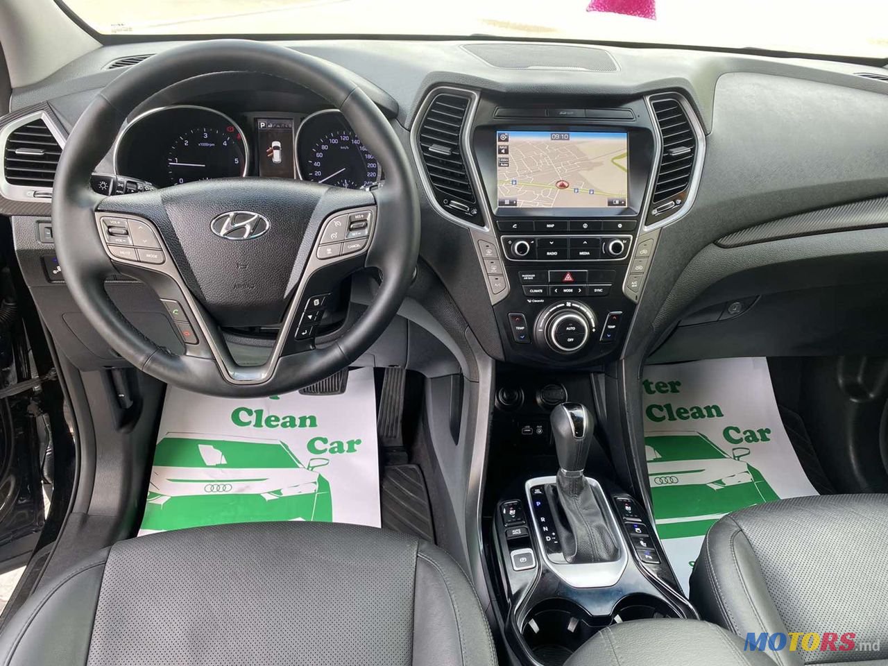 2017' Hyundai Santa Fe photo #4