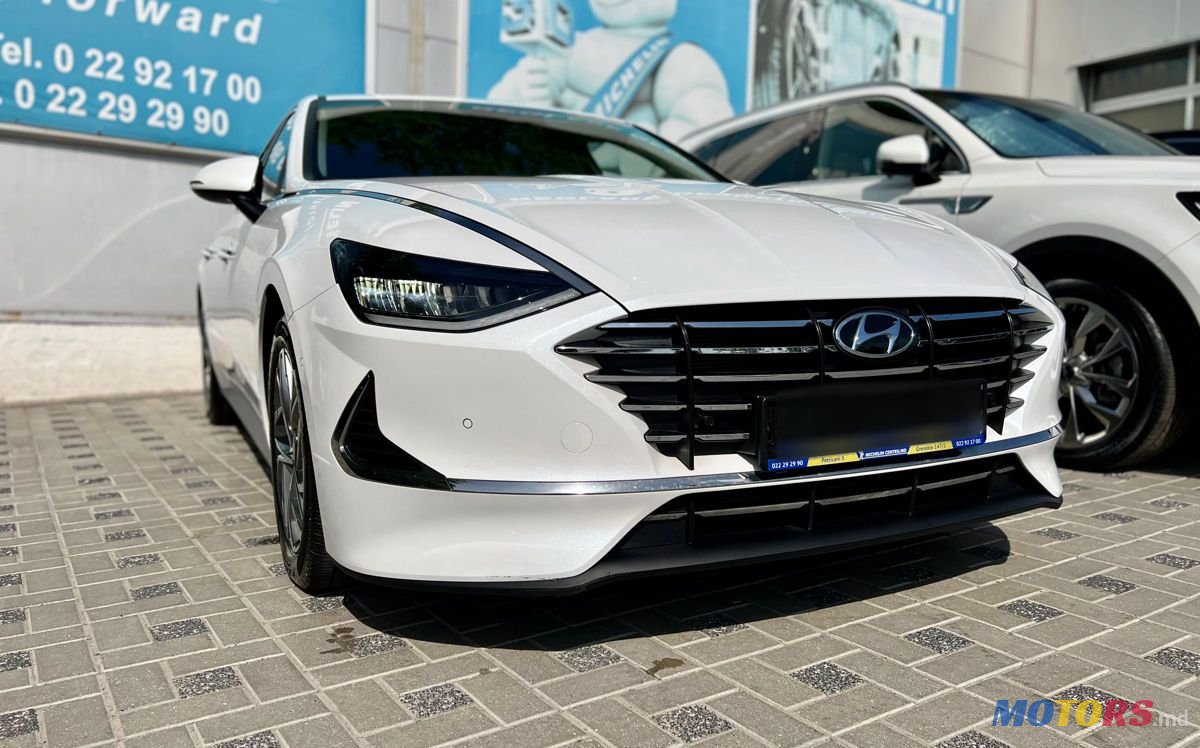 2020' Hyundai Sonata photo #4