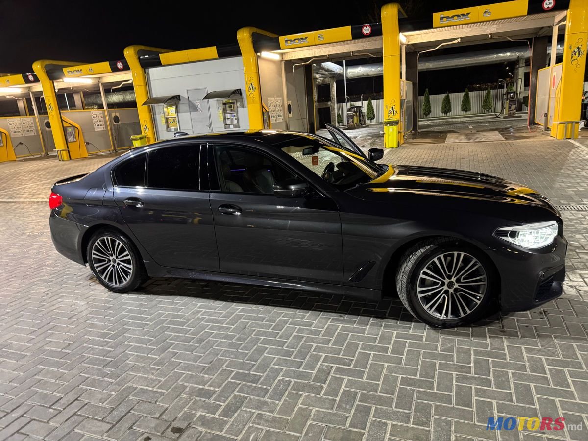 2019' BMW 5 Series photo #3