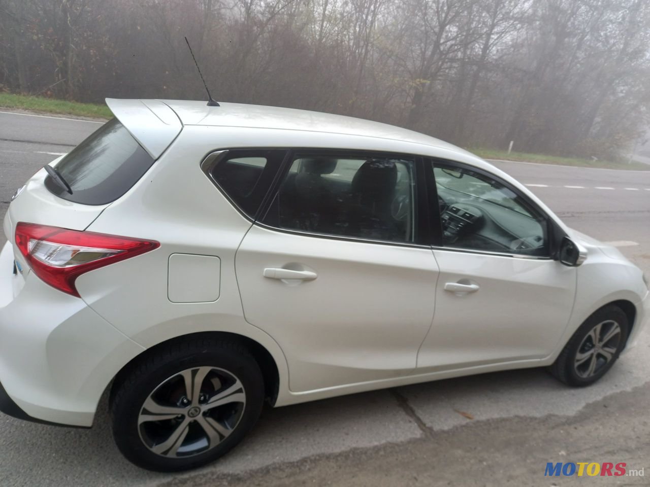 2015' Nissan Pulsar photo #4