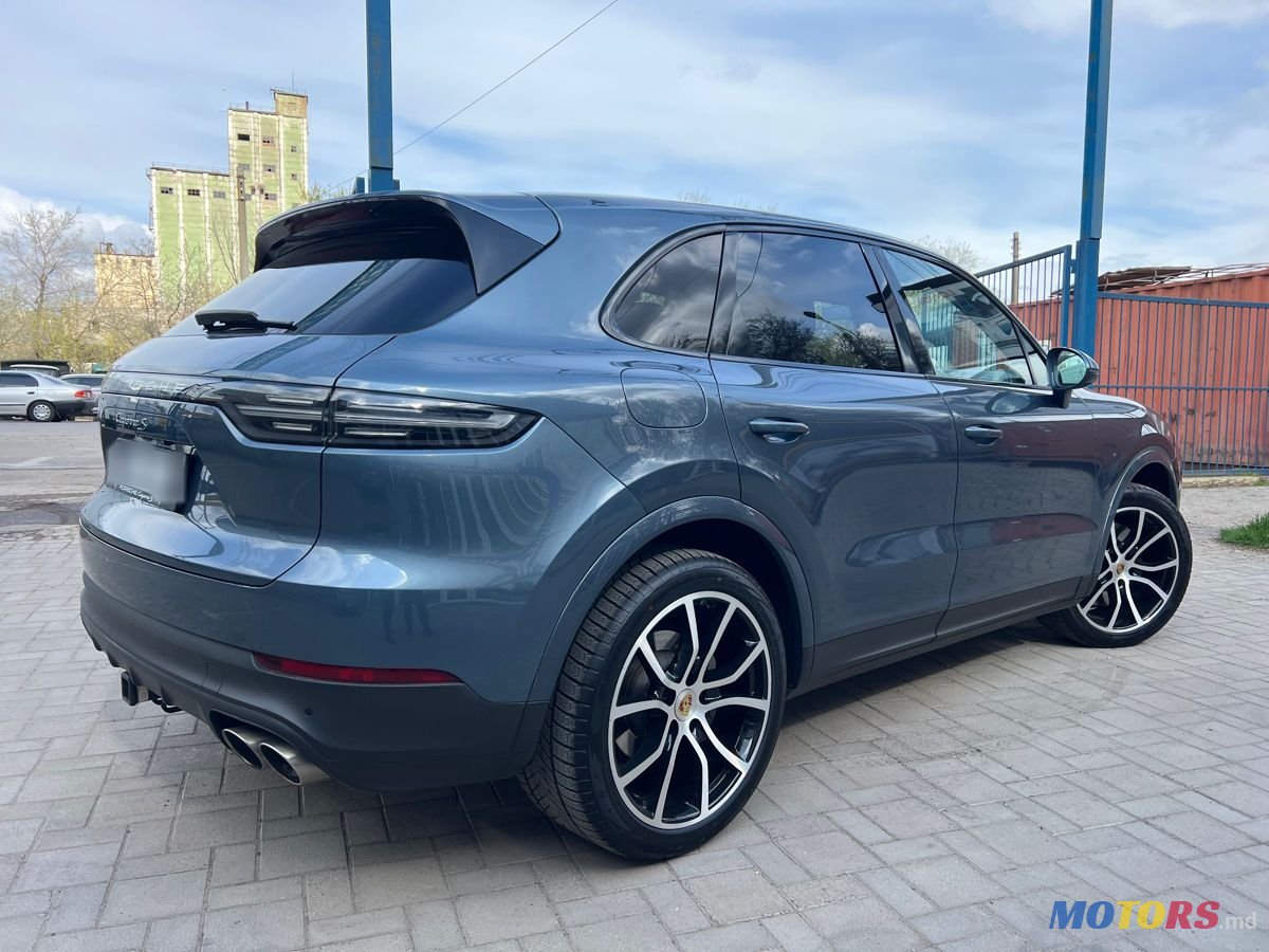 2019' Porsche Cayenne photo #6