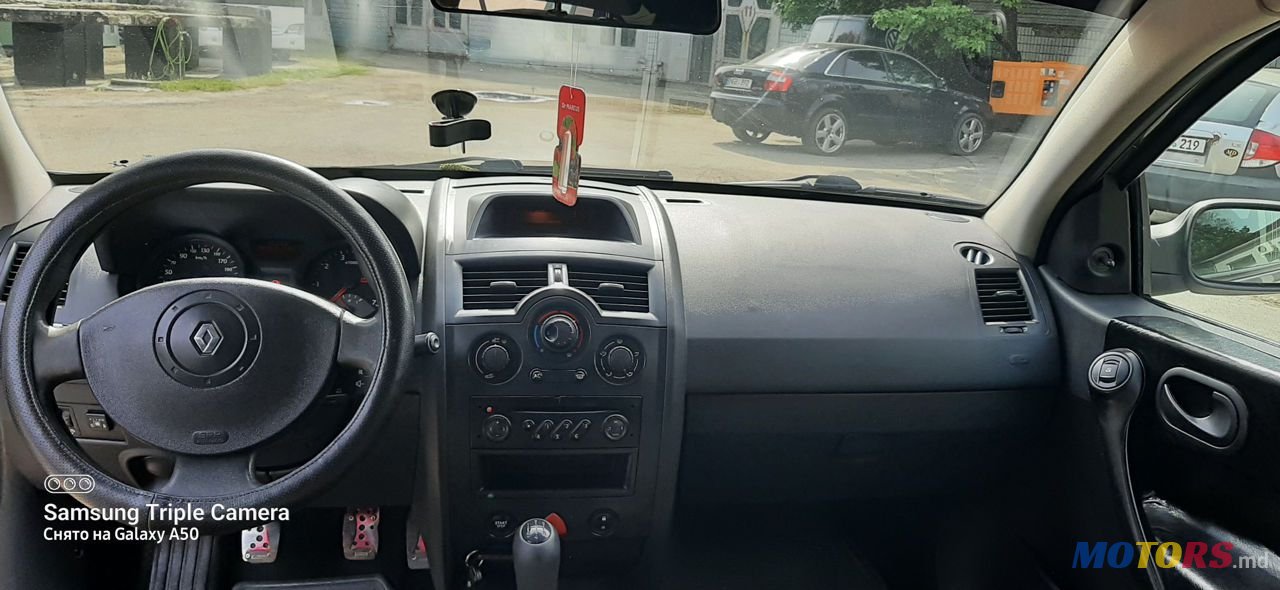 2003' Renault Megane photo #3