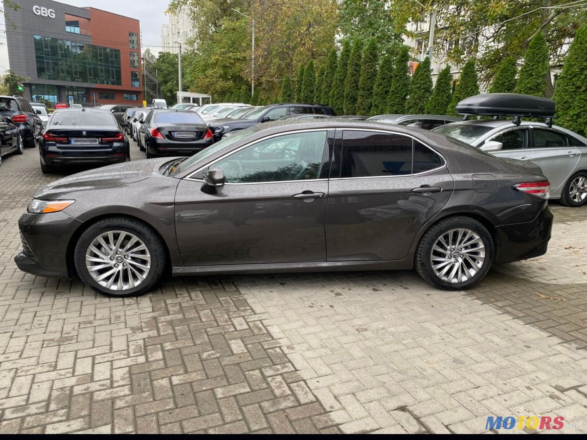 2018' Toyota Camry photo #3