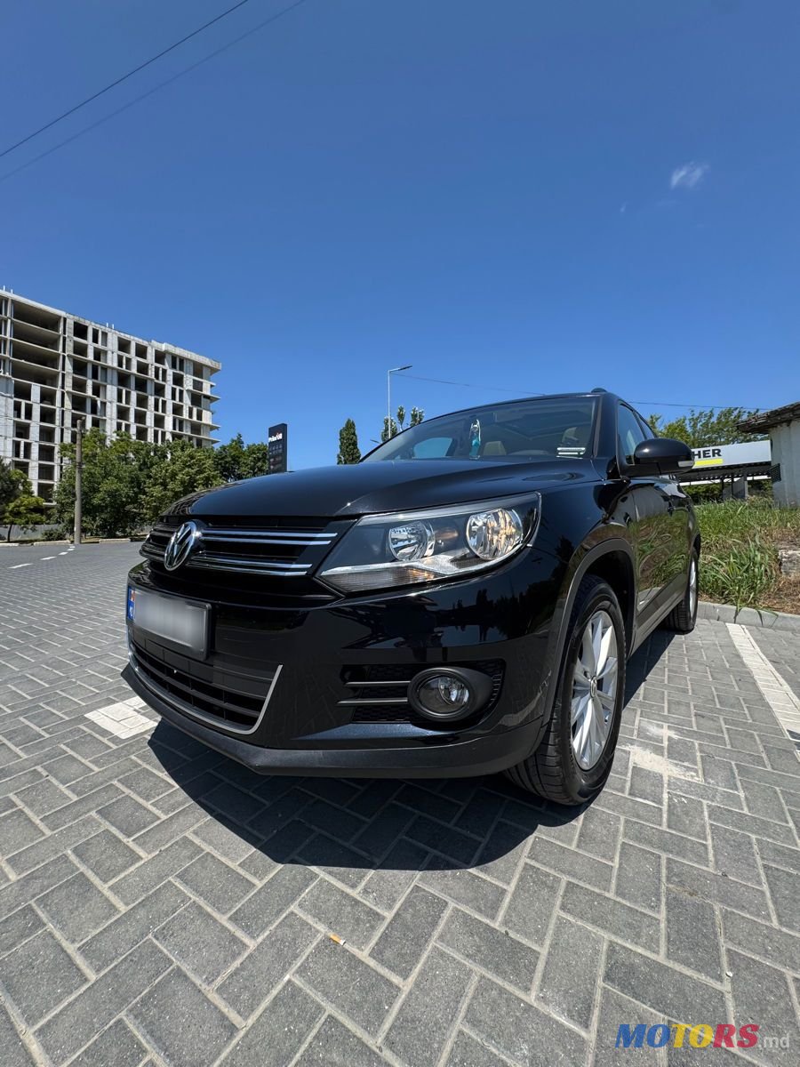 2014' Volkswagen Tiguan photo #4