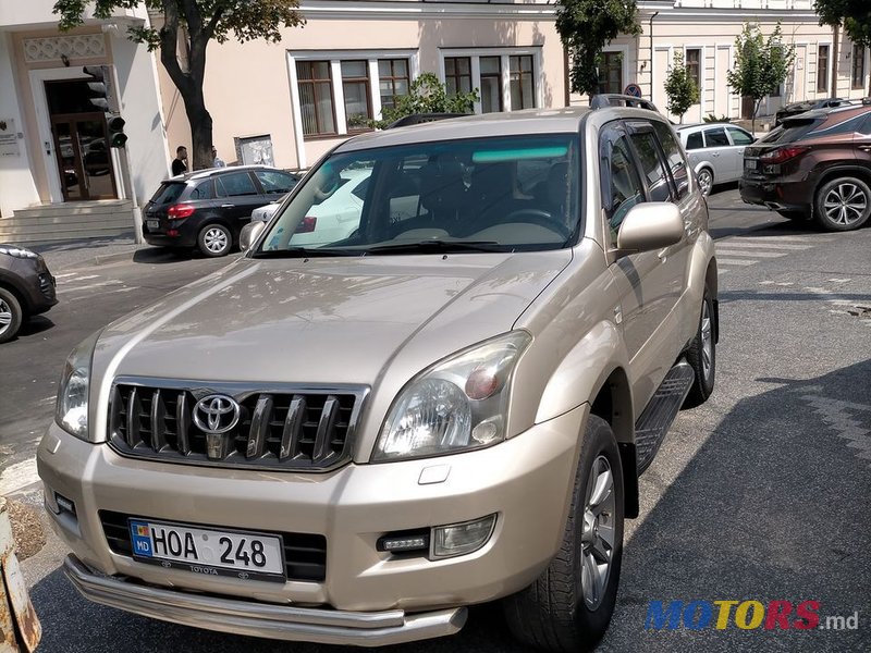 2008' Toyota Land Cruiser Prado photo #1