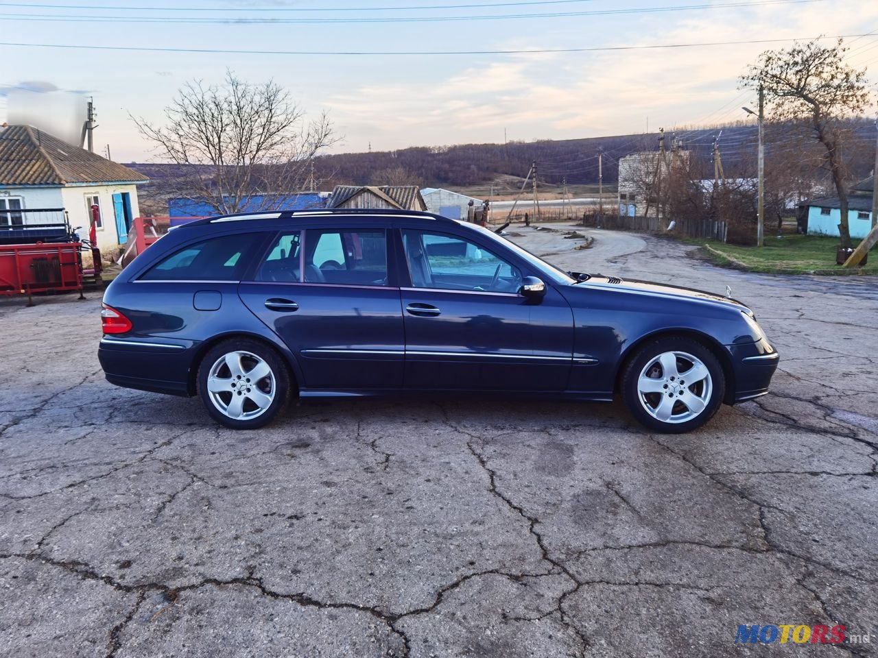 2004' Mercedes-Benz E Класс photo #3