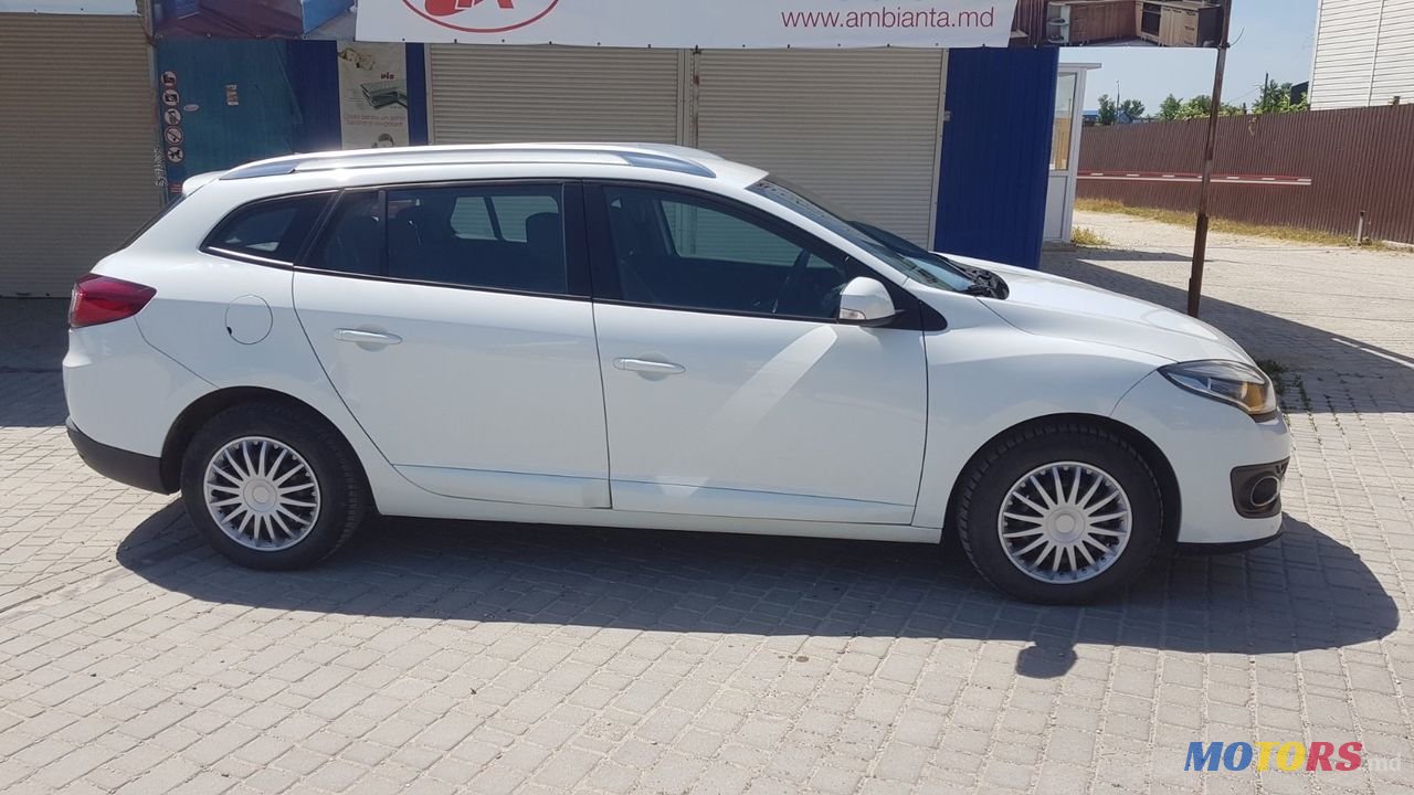 2014' Renault Megane photo #3