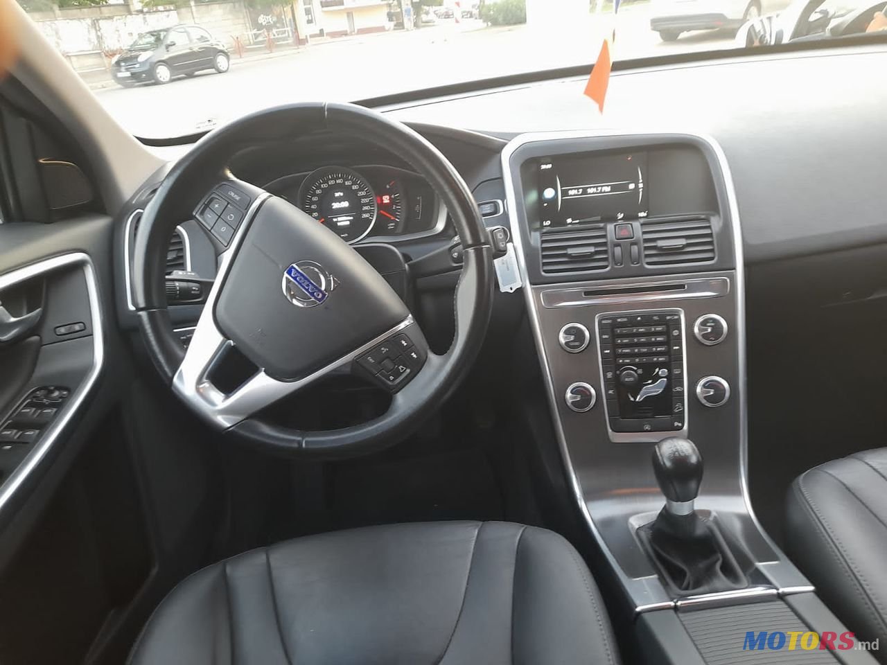 2015' Volvo XC60 photo #5